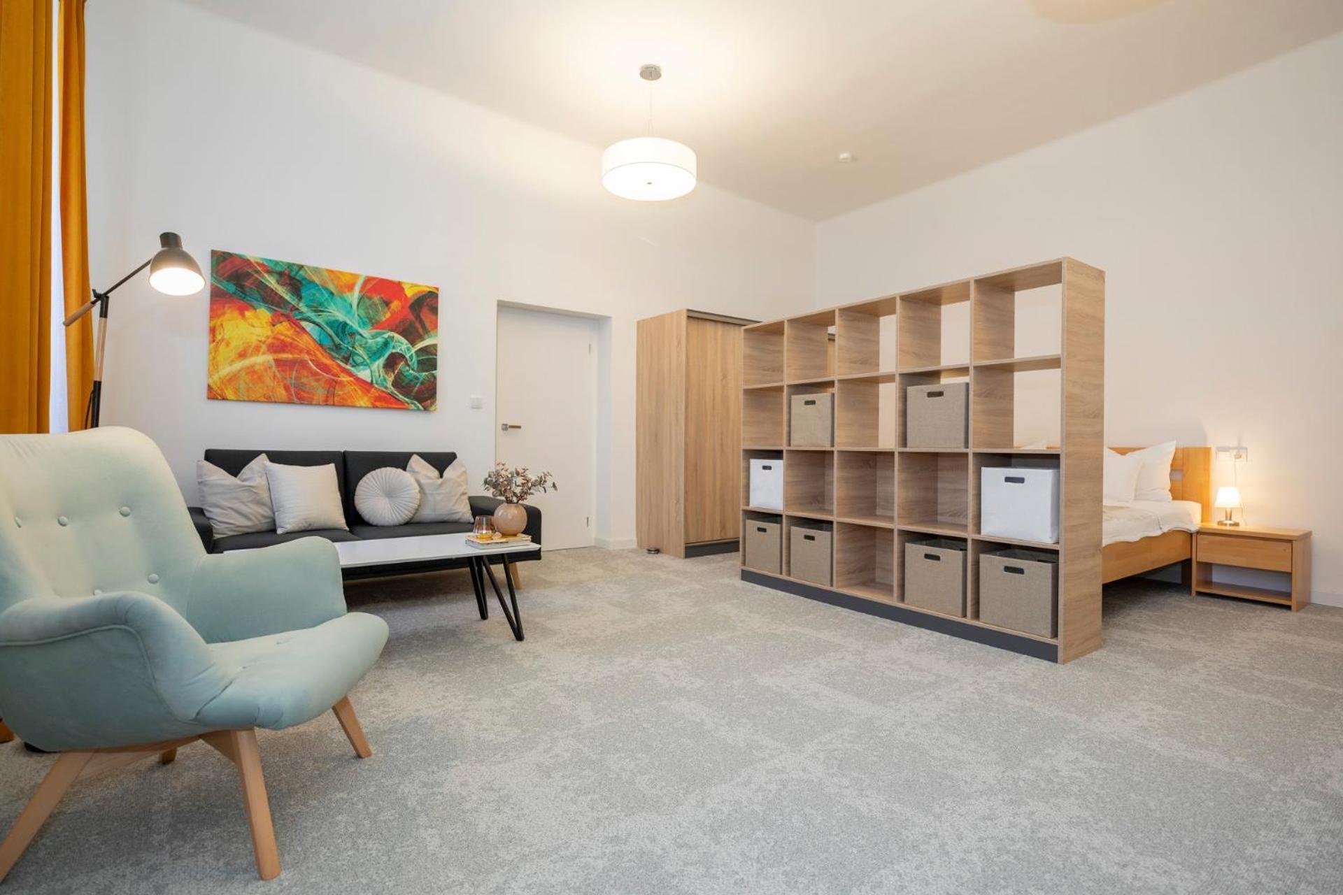 Alure Residences 10 - 24H Self Check-In & Private Parking Next To The Apartment Building Included, City Center Right On Snp Square In A Quiet Passage, New Building, Best Deal In Town Besztercebánya Kültér fotó